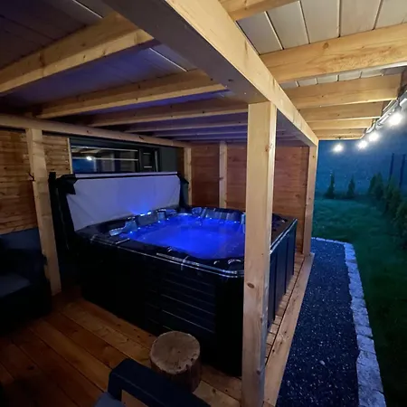 Na Zaciszu - Z Jacuzzi Apartmán *